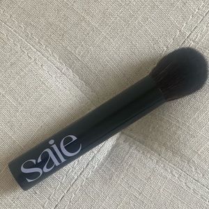 Saie Powder Brush